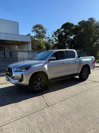 Toyota Hilux Pick-up 2.8 Cd Srv 177cv 4x4 At
