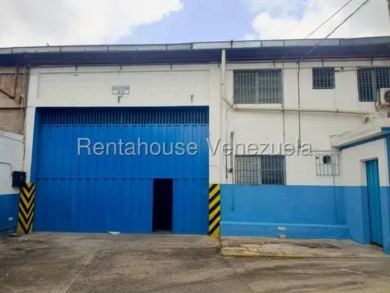 Beliz Del Moral Alquila...galpon De 1600 Mts De Construccion Para Deposito. #26-6198