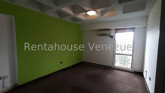 Céntrica Y Cómoda Oficina En Alquiler En Los Chaguaramos - Mls #25-6828 - Jca