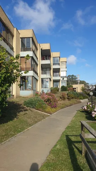 Arriendo Dpto. Vista Al Mar, Muy Comodo Y Seguro
