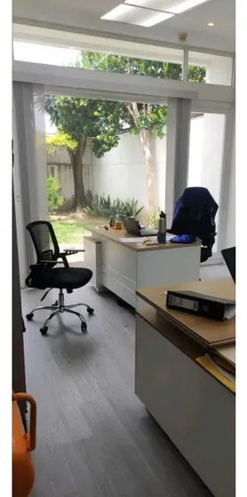 Se Alquila Oficina 85m2 En Las Palmas