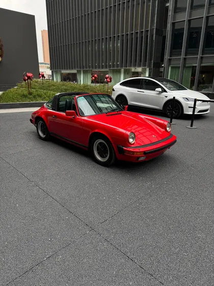 Porsche 911 Targa