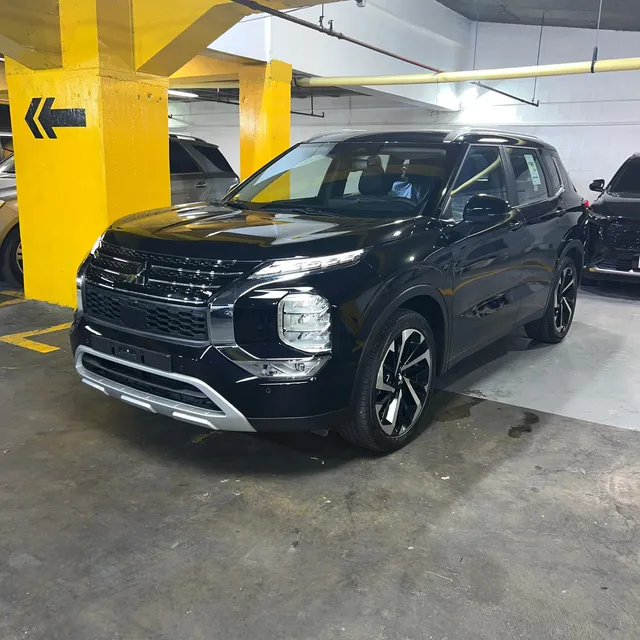 Mitsubishi Outlander 7p