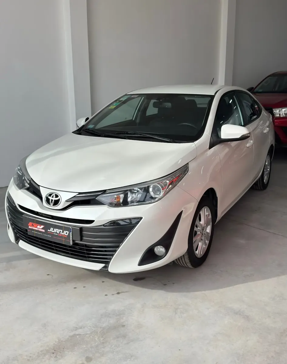 Toyota Yaris XLS Pack 1.5 CVT aut
