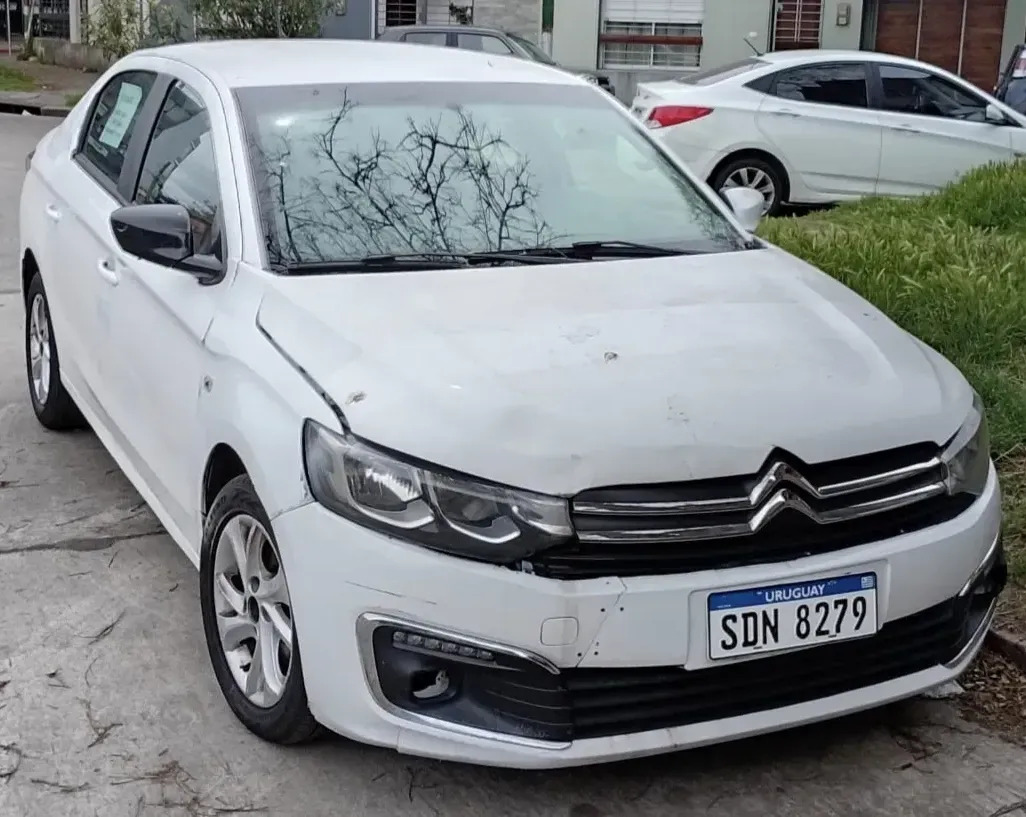 Sedan 4 Puertas
