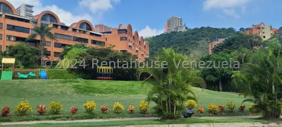 Apartamento En Alquiler Lomas De La Alameda 24-21087 Lv