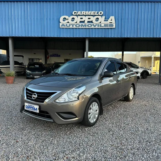 Nissan Versa 1.6 Drive