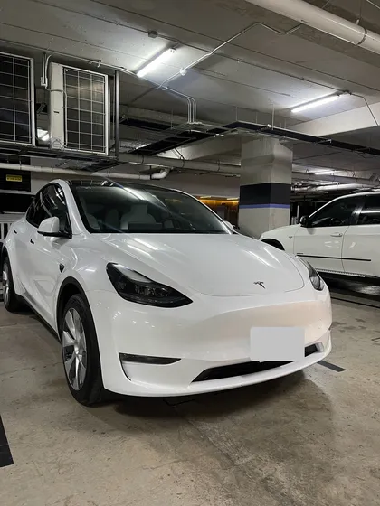 Tesla Y Dual Motor