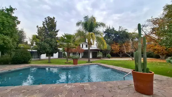 Residencia De Lujo Mejor Barrio De Vitacura !!