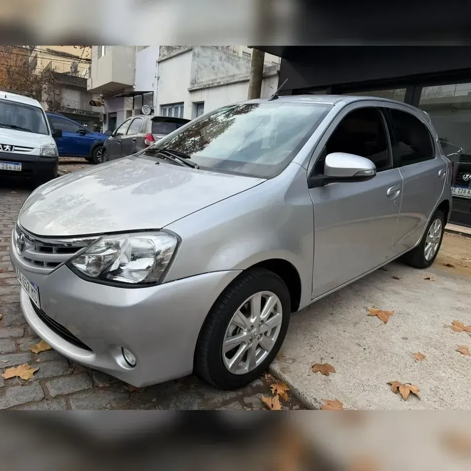Toyota Etios Hatchback Xls Aut