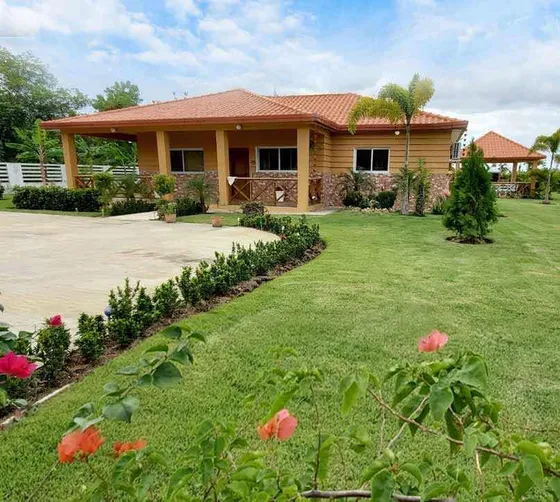 En Venta Villa - Casa Campestre Con Piscina, Guerra, Bayaguana