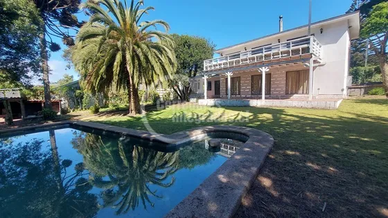 Excelente Casa En Venta De 5 Dormitorios En Santo Domingo