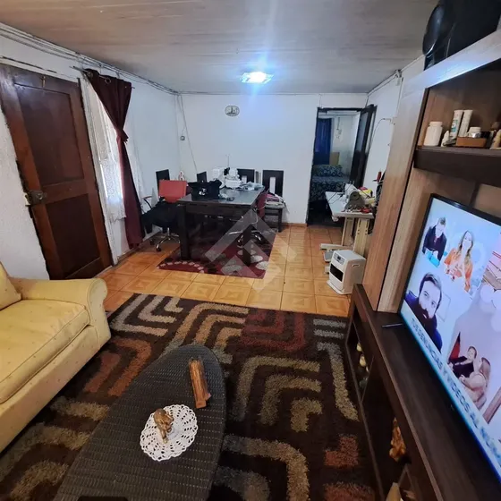 Casa En Venta De 4 Dorm. En La Florida