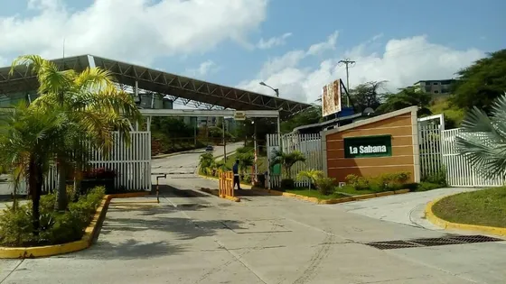 Venta De Apartamento En La Sabana, Guatire 