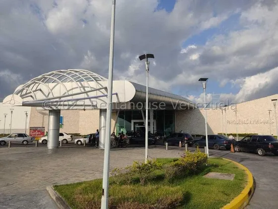 Cf Hermoso Local Comercial En Alquiler En El C.c. Parque Los Aviadores, Palo Negro!!  Listing 25-15428