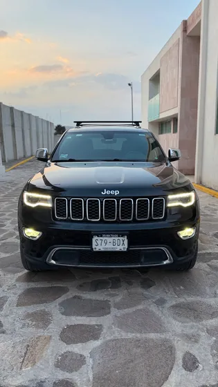 Jeep Grand Cherokee 3.6 Limited Lujo 4x2 Mt