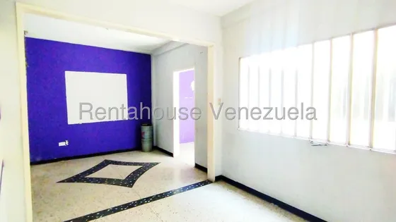 Lucero Otazo Alquila Espaciosa Oficina En El Centro De Barquisimeto Economica Cod Mls 25-15470