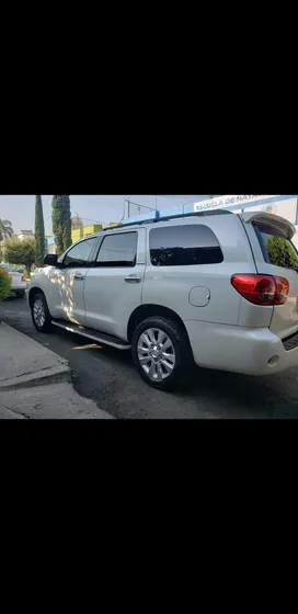 Toyota Sequoia Plinum Aa R-20 Piel Qc Dvd Td At