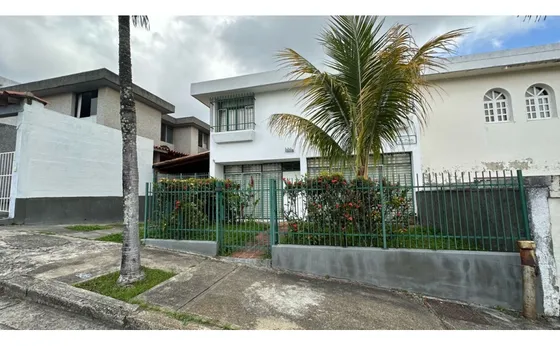 Vendo Casa 363m2 Los Pomelos 4256