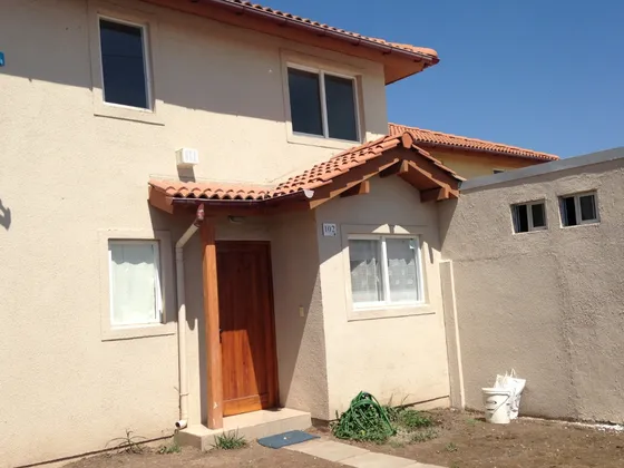 Cómoda Casa, En Bonito Sector De Buin 3d3b 1bod Est