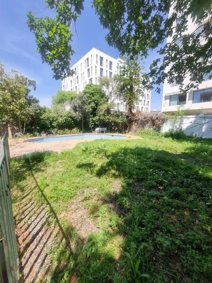 Amplia Casa Comercial Muy Espaciosa Jardín Piscina