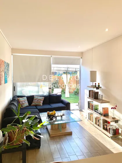 Departamento En Venta En Las Condes Con Jardín Privado