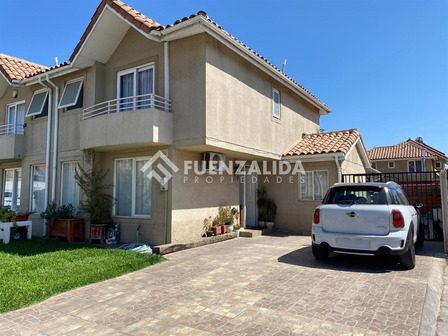 Casa Vendo 3d 3b Piscina Quincho Condominio Padre Hurtado Casa Vendo 3d 3b Piscina Quincho Condominio Padre Hurtado