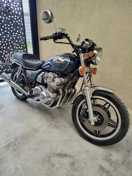 Honda Cb 750 Custom De Colección
