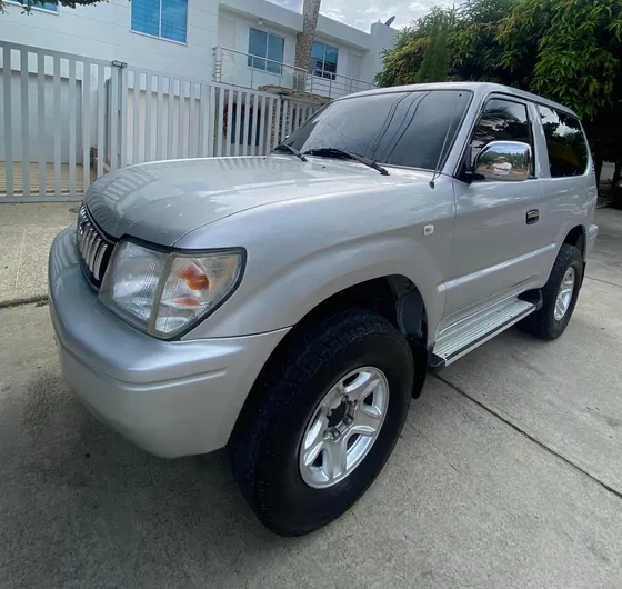 Toyota Prado 2.7 Sumo