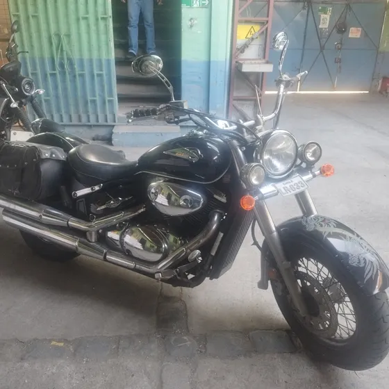 Suzuki V800cc