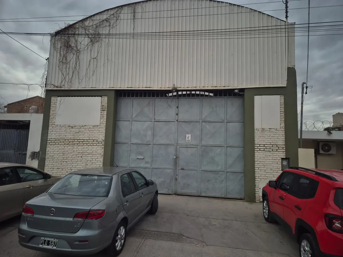 RE/MAX Vendimia Offers Excellent Warehouse in Villa Nueva