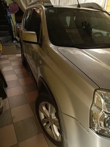 Nissan X-trail 2.5 Slx Lujo Cvt Mt
