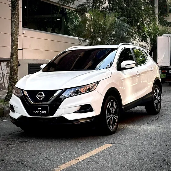 Nissan Qashqai 2.0 Advance 142 Hp