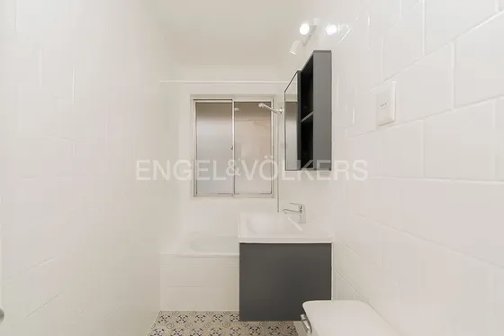 Casa En Arriendo Cercana A Clinica Alemana Frente A Plaza