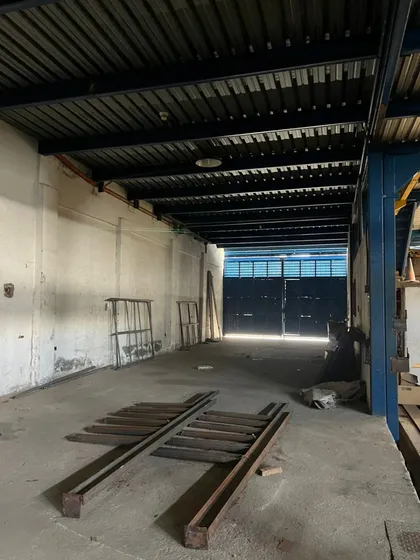 Venta De Galpón En Sarria, Mcpio Libertador, Caracas Mm