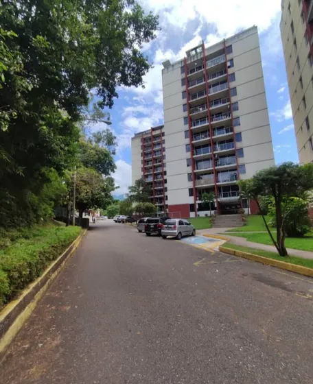 Clover Inmobiliaria Alquila / Apartamento Ubicado En El Conjunto Residencial La Arboleda - Avenida Ferrero Tamayo San Cristóbal