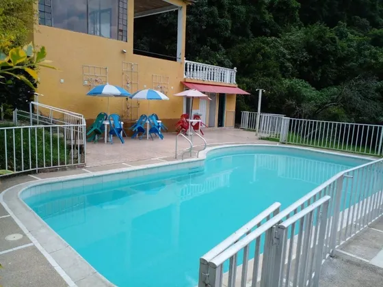 Alquiler Finca Nuevo Sol - Completísima, Buen Precio Aproveche!