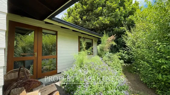 Hermosa Casa En Amplio Terreno Ubicado En Costaner...