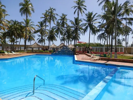 Century 21 Monaco Tucacas  Alquila Bello Apartamento Frente Al Mar , Full Equipado