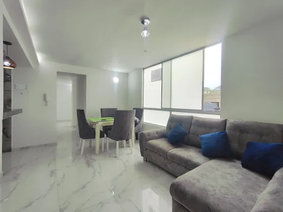 Apartamento En Venta En Prados Del Este. Cod V30621