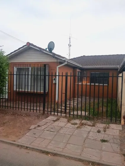 Casa En Venta De 2 Dorm. En Quillota