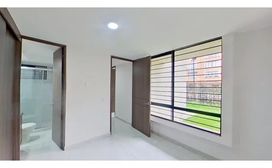 Oportunidad Hermoso Apartamento En Madrid, Colombia (29818744117)