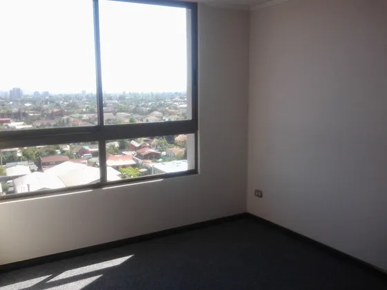 Comodo Departamento En La Cisterna, A Pasos Del Metro L2.