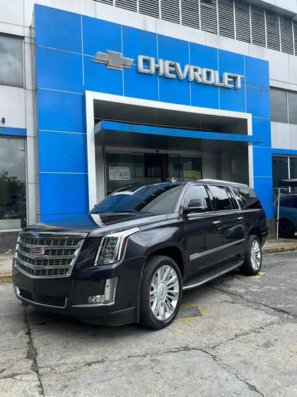 Cadillac Escalade Automatico