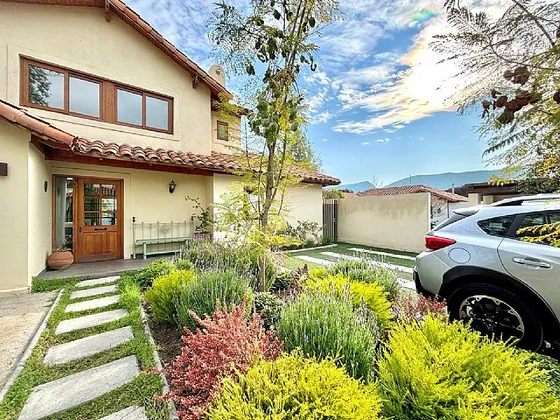 Casa Chilena Excelente Estado ,condominio Los Maderos