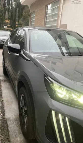 Peugeot 2008 1.2 Active Pack 130hp