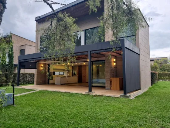  Casa En Venta Ubicada En Rionegro Sector Llano Grande (26691).