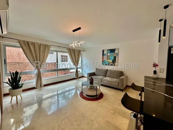 Moderno Apartamento Alquiler Los Naranjos De Las Mercedes 25-24106 Ar