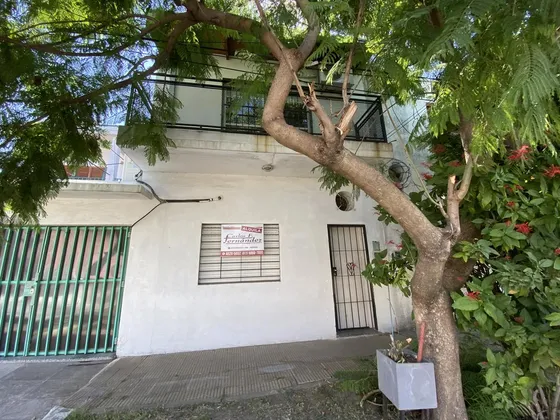 Ph De 3 Ambientes En Barrio Gaona