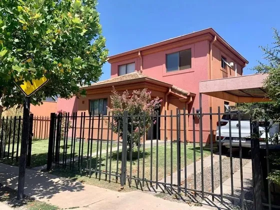 Casa De 3 Dorm, Piscina, Quicho En Chicureo Norte, Colina